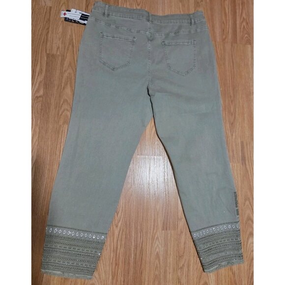 Frank Lyman Women Jeans XXL Sage Made in Canada New With Tag - Picture 2 of 8